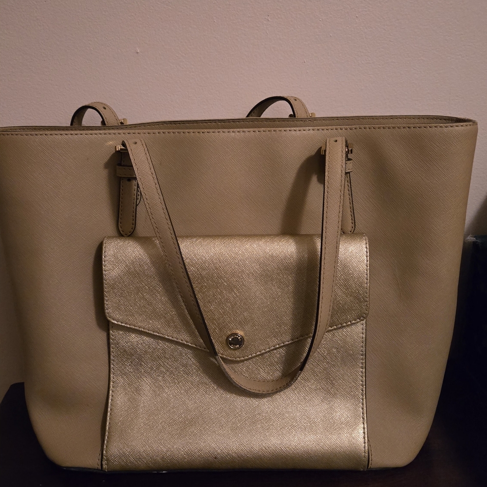 Michael Kors Gold Purse With Card Holder Slots